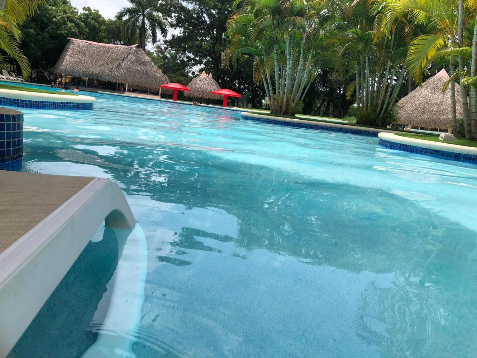 Private Family Room In Coronado Luxury Club & Suites Playa Coronado Exterior foto